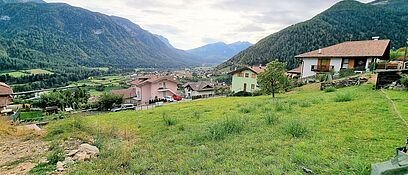 Südtirol - Idealer unbebauter Bauplatz für eine Villa oder 2
Mehrfamilienhäuser in bester Wohnlage