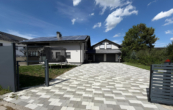 Aussenansicht - Familienglück mit Extra – modernisiertes Wohnhaus mit Einliegerwohnung